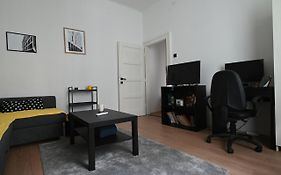 Step Apartments